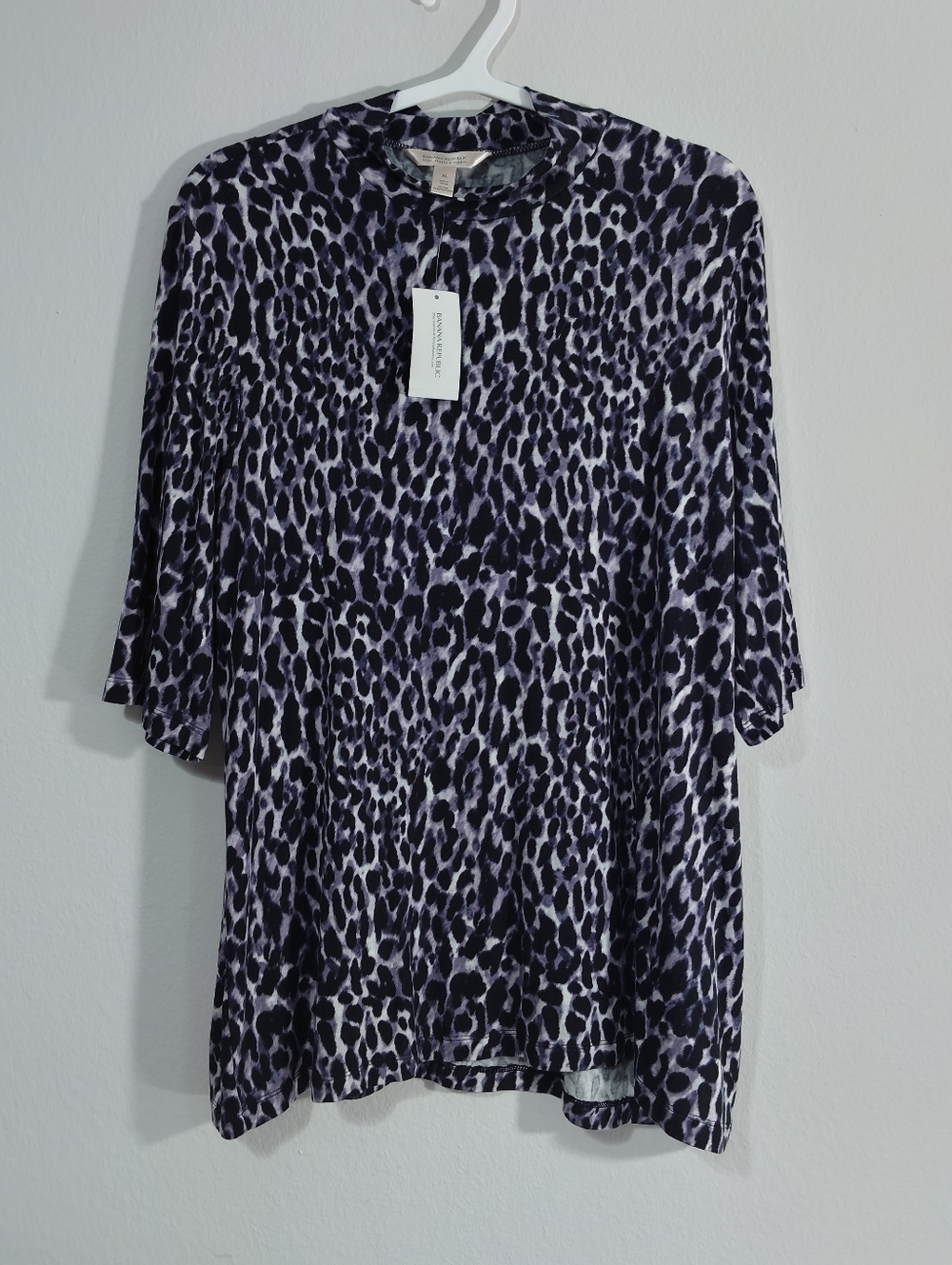 Banana Republic Leopard Print Top XL Soft Modal Stretch Short Sleeve Blouse NWT